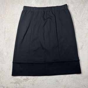 NWT Grayse Black Stretchy Minimalist Neutral Black Skirt Size Medium